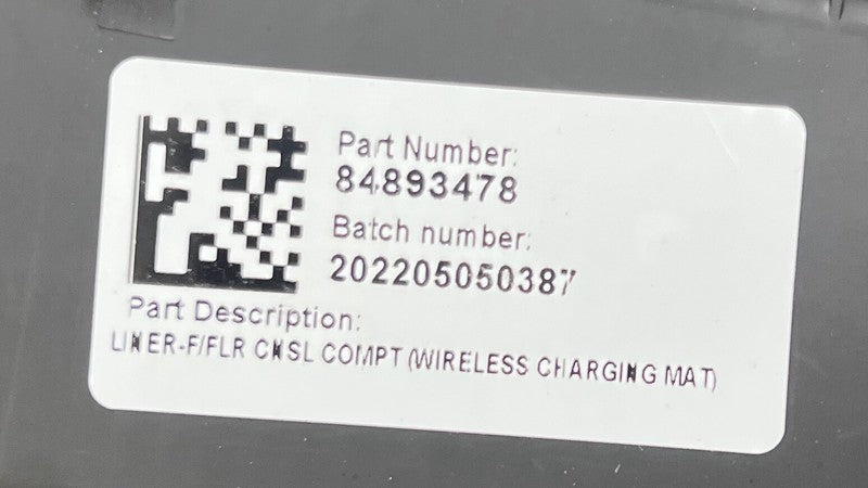 8489 3478 / 84893478 22-24 CADILLAC CT5 WIRELESS PHONE CHARGING PAD RUBBER TRIM COVER 84893478 OEM