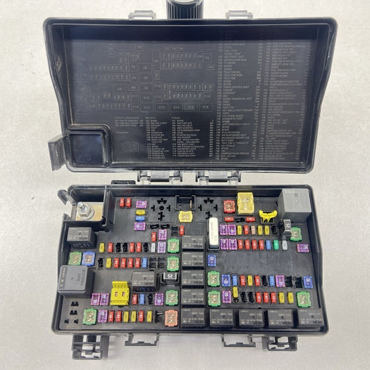 68437289AB 20-22 RAM 2500 3500 INTELLIGENT POWER DISTRIBUTION FUSE BOX 68437289AB OEM