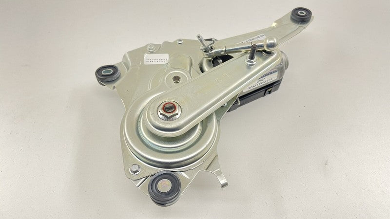 427320-10010 / 427320 10010 / 42732010010 07-09 LEXUS LS460 REAR POWER LIFT OPEN CLOSE TRUNK LID HATCH MOTOR ACTUATOR OE