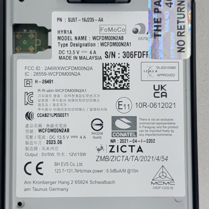 SU5T-19J235-AA / SU5T 19J235 AA / SU5T19J235AA 24-25 Ford Mustang GT Center Console Wireless Charger Phone Charging W/ P