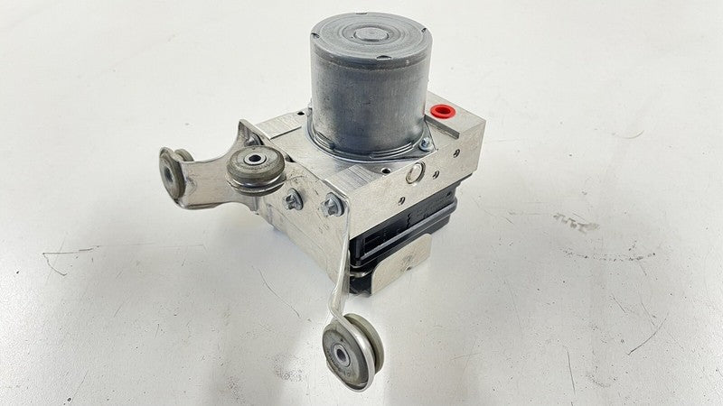 970.355.755.05 / 970 355 755 05 / 97035575505 10-13 PORSCHE PANAMERA ABS PUMP ANTI BRAKE LOCK PUMP MODULE 97035575505 OE