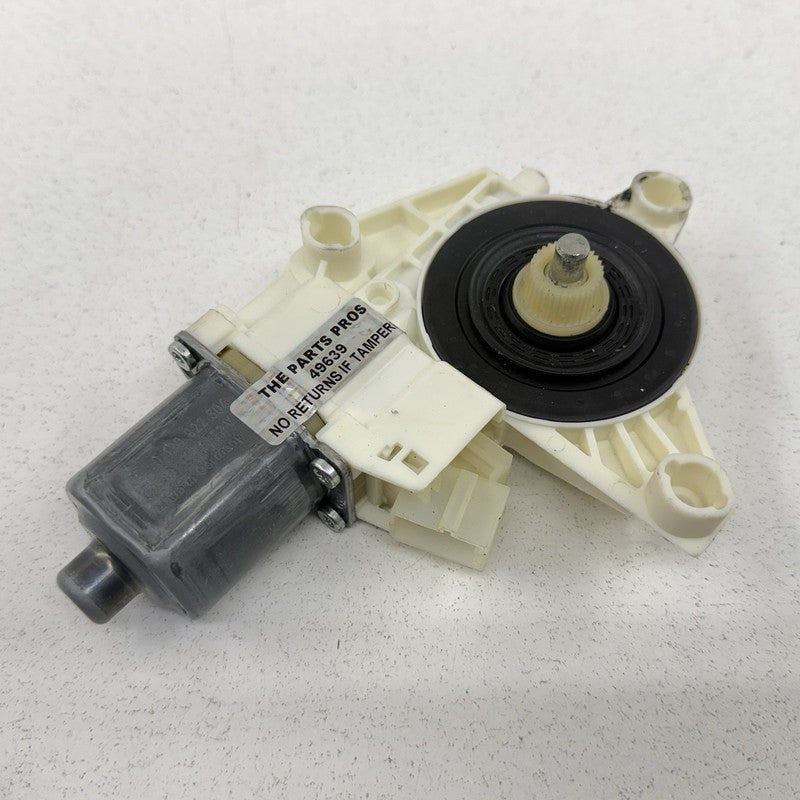 A2048200642 / 204 820 06 42 / 2048200642 08-14 Mercedes W204 C250 Passenger Right Rear Door Window Regulator Motor OEM