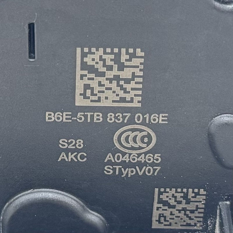 B6E-5TB 837 016E 22-25 VOLKSWAGEN GOLF R MK8 PASSENGER RIGHT FRONT DOOR LATCH LOCK ACTUATOR OEM