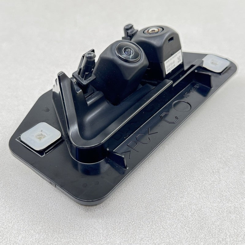 867A0-47020 / 867A0 47020 / 867A047020 23-25 TOYOTA PRIUS REAR VIEW REVERSE BACKUP BACK UP DUAL CAMERA ASSEMBLY OEM