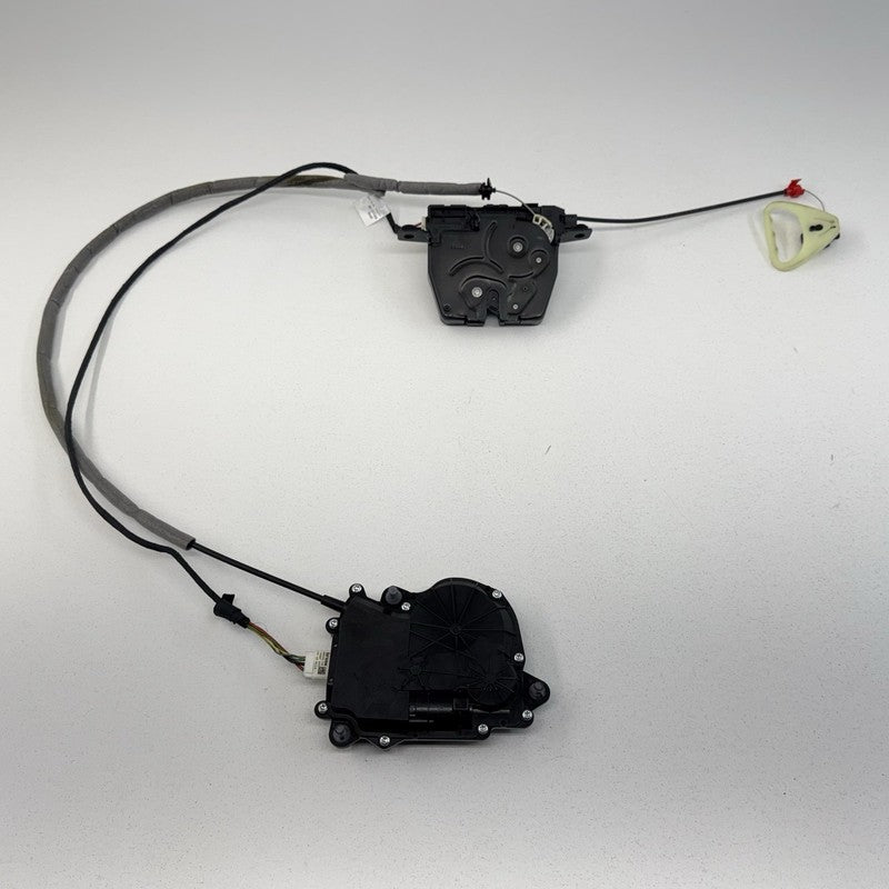 51247273752 11-16 BMW M5 528 535 550 F10 Rear Trunk Lock Latch Actuator W/ Soft Close OEM