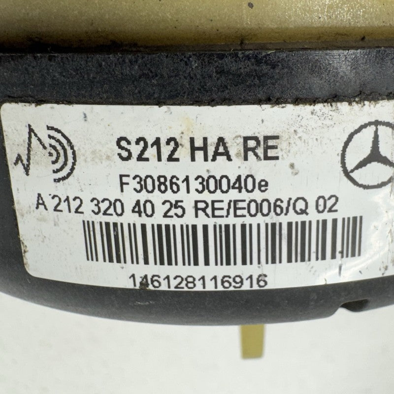 10-18 Mercedes W212 W218 CLS550 E550 Right Rear Air Suspension Bag Sho