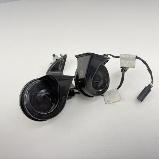 997 635 216 01 / 99763521601 05-12 Porsche 911 997 Boxster Cayman 987 Horn Siren Alarm Signal Pair OEM