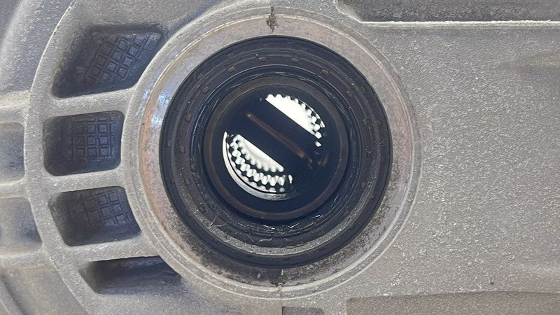 970.350.830 / 970 350 830 / 970350830 12-16 PORSCHE PANAMERA S E-HYBRID RWD REAR DIFFERENTIAL DIFF 97035001201 OEM