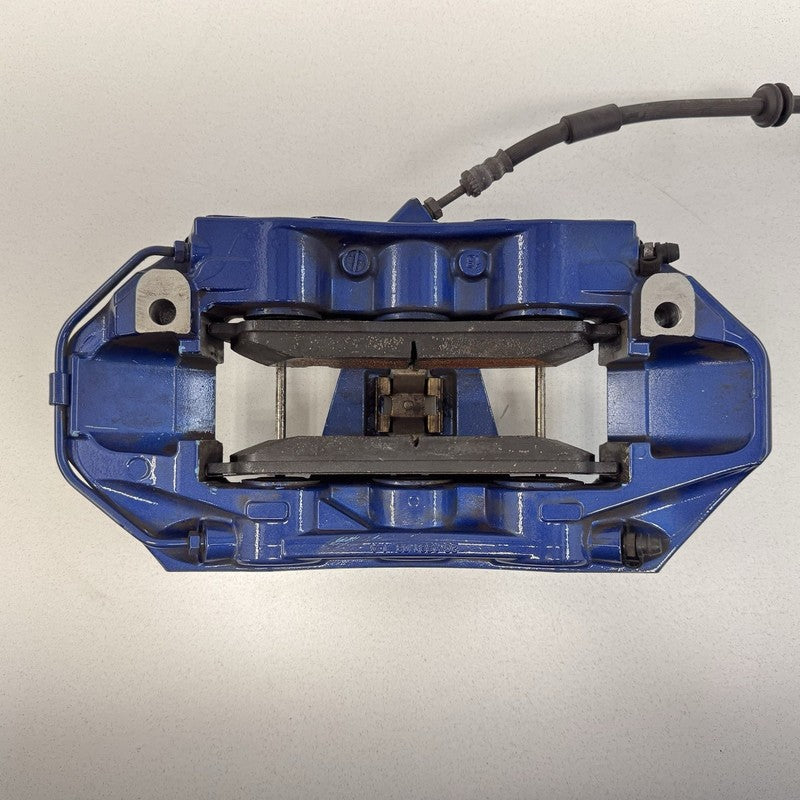 34117845747 12-18 BMW M5 M6 F06 F10 F12 F13 Front Brembo Brake Caliper Pair Blue OEM