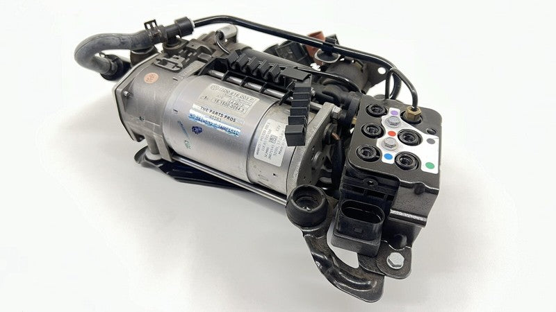 3D0 616 005 Q / 3D0616005Q 13-18 BENTLEY FLYING SPUR AIR SUSPENSION COMPRESSOR VALVE BLOCK ASSEMBLY OEM