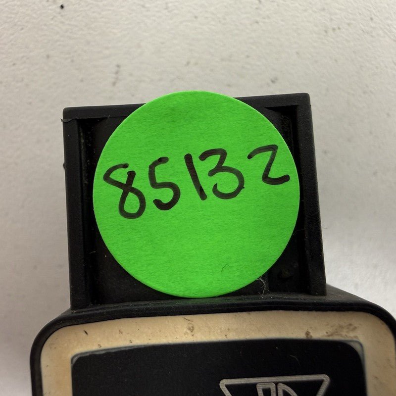 997.631.121.00 / 997 631 121 00 / 99763112100 05-12 Porsche 911 997 Boxster Cayman 987 Left Front Height Level Sensor OE