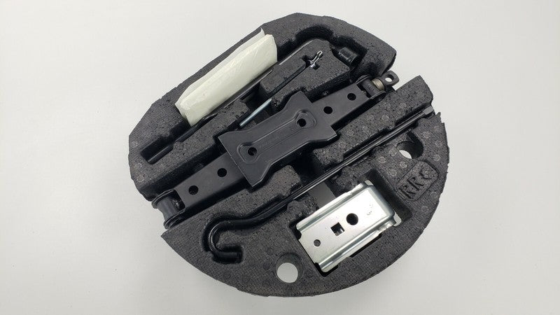 84540TK8AA003 / 84540-TK8A-A003 11-22 HONDA ODYSSEY EMERGENCY SPARE TIRE WHEEL CAR JACK TOOL KIT ASSEMBLY OEM