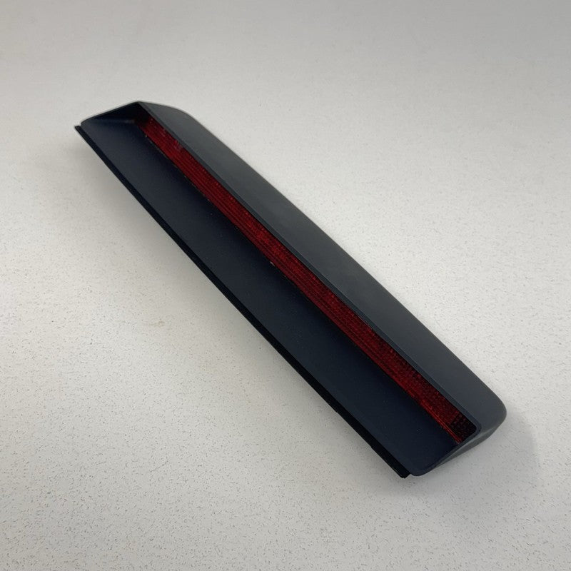 987.631.051.01 / 987 631 051 01 / 98763105101 06-12 Porsche Cayman 987 Rear High Level Third Brake Light Lamp 9876310510