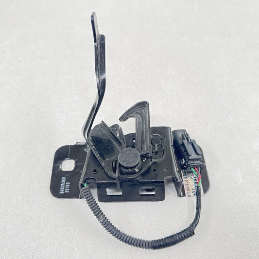 84826360 / 8482 6360 22-24 CADILLAC CT5 V BLACKWING FRONT HOOD LOCK LATCH WITH WIRE HARNESS OEM
