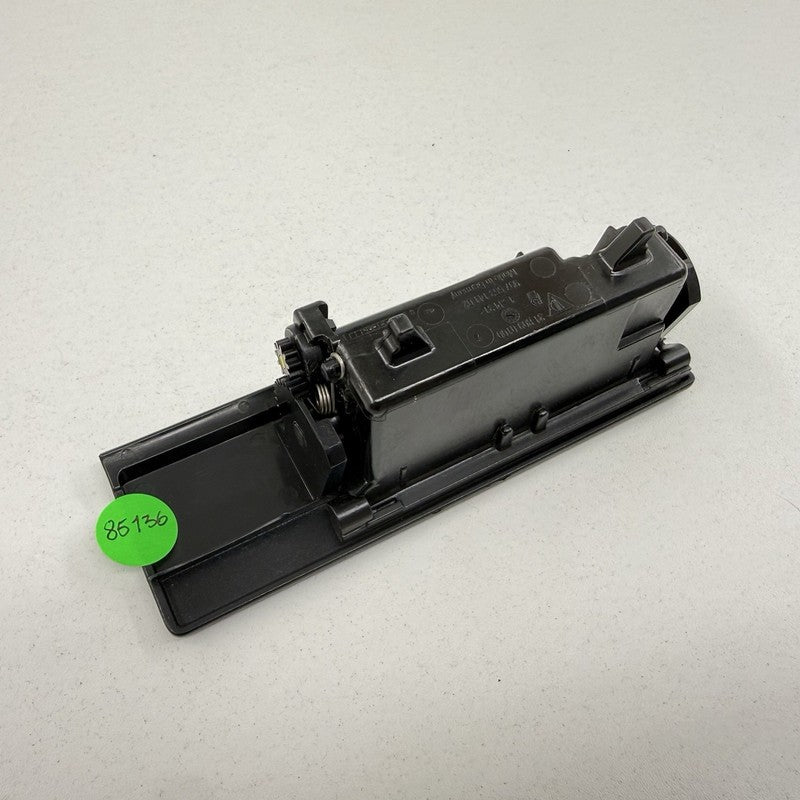 997 553 141 02 / 99755314102 05-12 Porsche 911 997 Boxster Cayman 987 Center Console Ashtray Ash Tray OEM