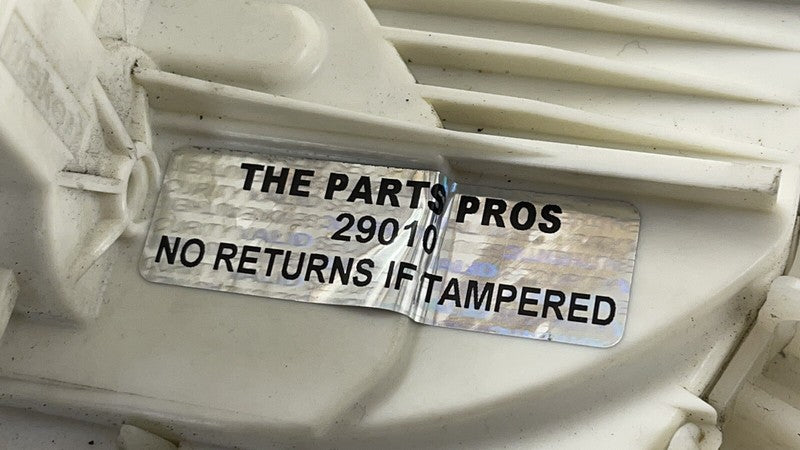 2047302435 / A2047302435 / A 204 730 24 35 2435 10-13 MERCEDES BENZ W212 E CLASS RIGHT REAR DOOR LATCH LOCK ACTUATOR OEM