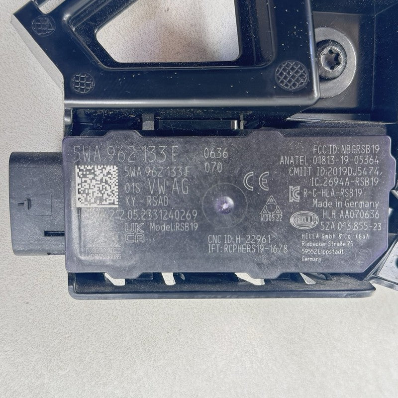 5H0-807-049-D / 5H0 807 049 D / 5H0807049D 22-24 VOLKSWAGEN GOLF R LEFT FRONT BUMPER BRACKET MOUNT WITH KEYLESS ANTENNA 