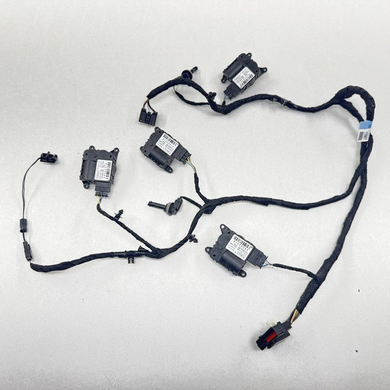 PR3T-18B574-BC / PR3T 18B574 BC / PR3T18B574BC 24-25 Ford Mustang GT HVAC Box Heater AC Flap Motor Air Mix Actuator Set 