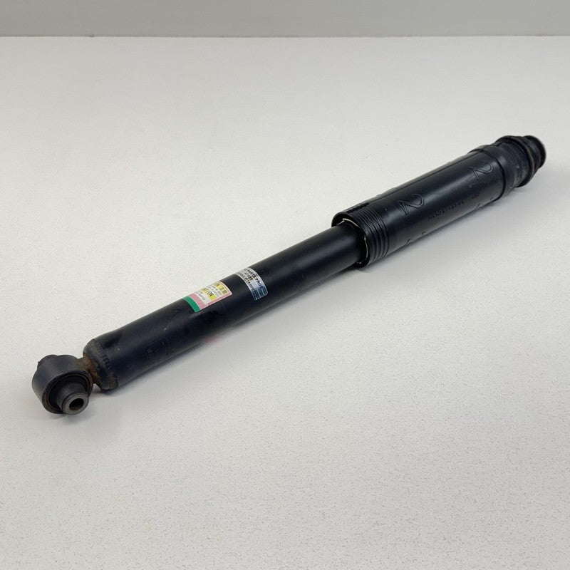 48530-47213 / 48530 47213 / 4853047213 12-17 Toyota Prius V Left & Right Rear Shock Absorber Strut 48530-47213 OEM