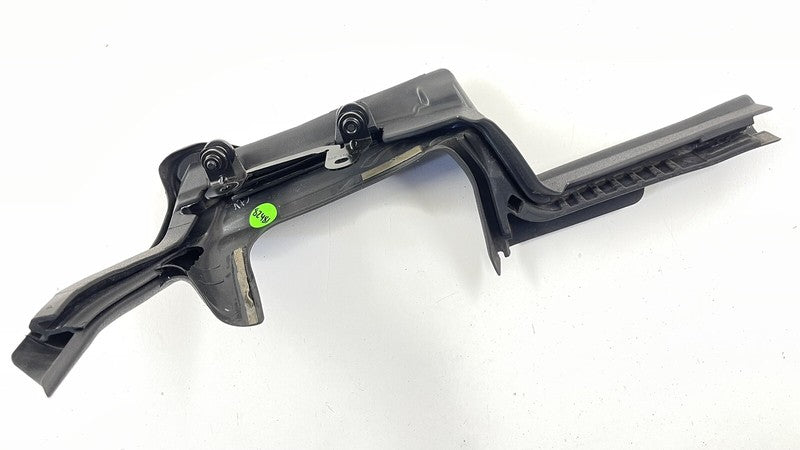 427 831 296 / 427831296 08-15 AUDI R8 SPYDER PASSENGER RIGHT SIDE DOOR B PILLAR WEATHERSTRIP TRIM OEM