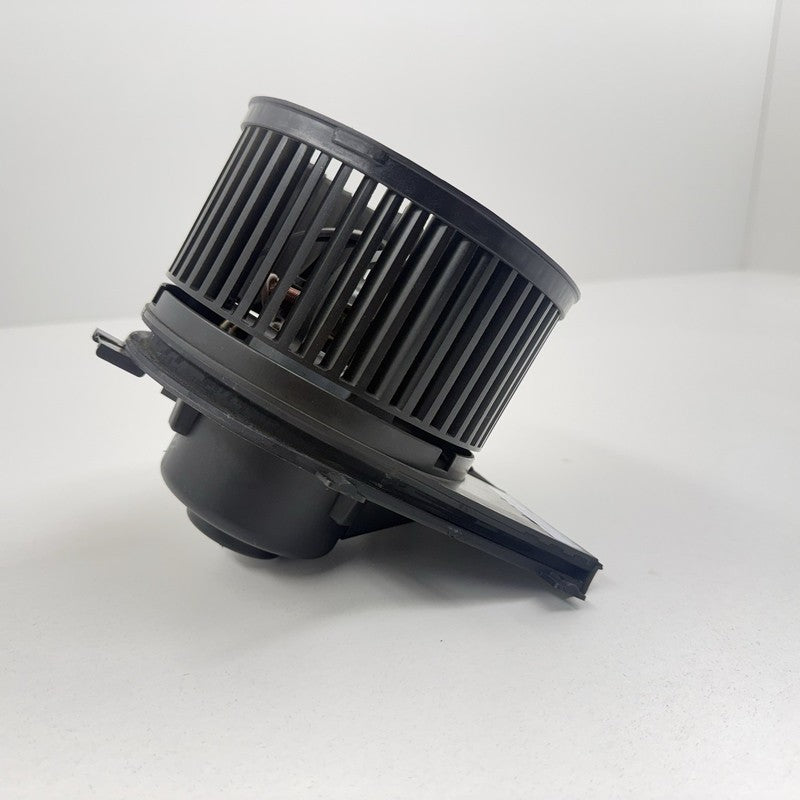 996.624.107.02 / 996 624 107 02 / 99662410702 96-12 Porsche 911 996 997 Boxster Cayman 986 987 HVAC AC Heater Blower Mot