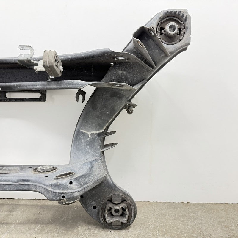08-14 Mercedes W204 C250 Rear Subframe Crossmember Cradle 2043520106 O