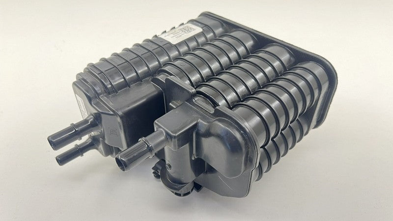 8452 4033 / 84524033 22-24 CADILLAC CT4 V BLACKWING FUEL EVAP VAPOR CHARCOAL EMISSION CANISTER OEM