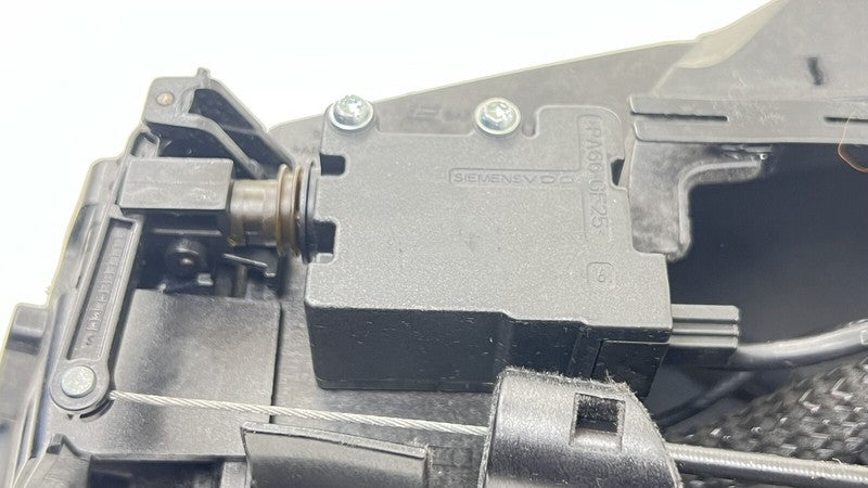 7 072 737 / 7072737 06-10 BMW M6 E63 E64 CENTER CONSOLE ARMREST ARM REST COVER LID OEM