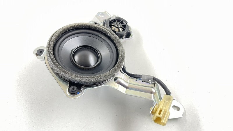 861600WJ10 07-17 LEXUS LS460 RIGHT REAR QUARTER C PILLAR SPEAKER TWEETER 861600WJ10 OEM