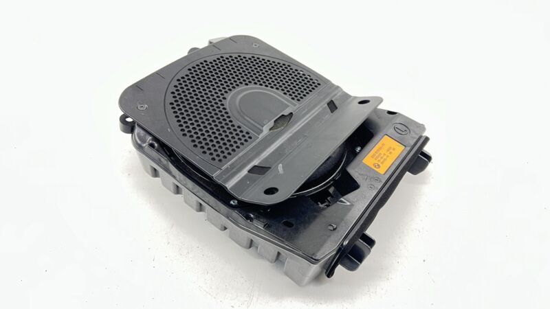 9 210 151 / 9210151 15-20 BMW M3 M4 F80 F82 F83 LEFT REAR SPEAKER SUBWOOFER SUB WOOFER 9210151 OEM