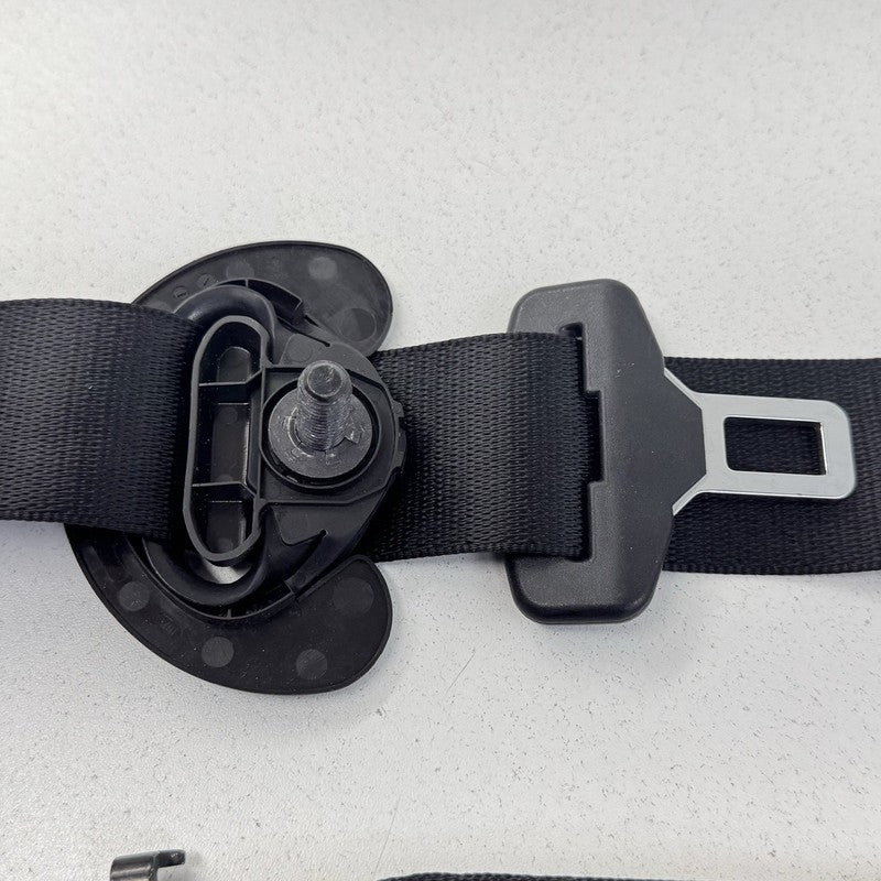 6 181 208 11-16 BMW M5 528 535 550 F10 Right Front Seatbelt Seat Belt Retractor Black OEM
