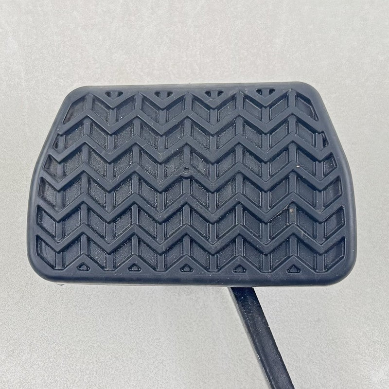 89510-47040 / 89510 47040 / 8951047040 23-25 TOYOTA PRIUS BRAKE PEDAL ASSEMBLY WITH SENSORS 89510-47040 OEM