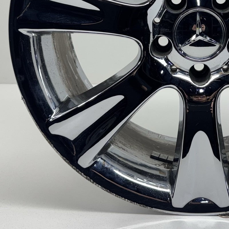 A 219 401 0502 / A2194010502 06-11 Mercedes-Benz CLS Class W219 Front Wheel Rim 18x8.5 Chrome Factory OEM