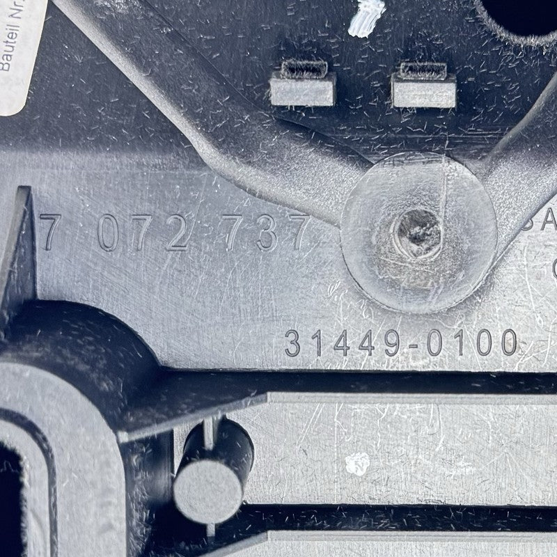 7 072 737 / 7072737 06-10 BMW M6 E63 E64 Center Console Armrest Arm Rest Cover 7072737 OEM