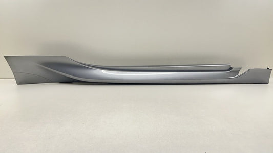 C19010043 22-25 TOYOTA GR86 PASSENGER RIGHT SIDE SKIRT ROCKER PANEL COVER TRIM SILVER OEM