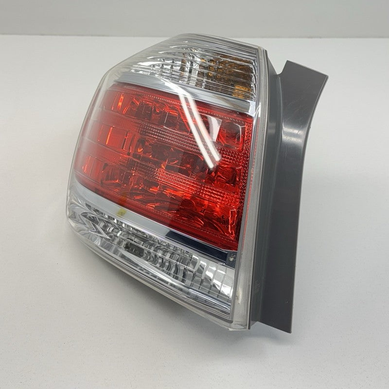11-13 Toyota Highlander Driver Left Rear Taillight Tail Light Lamp OEM