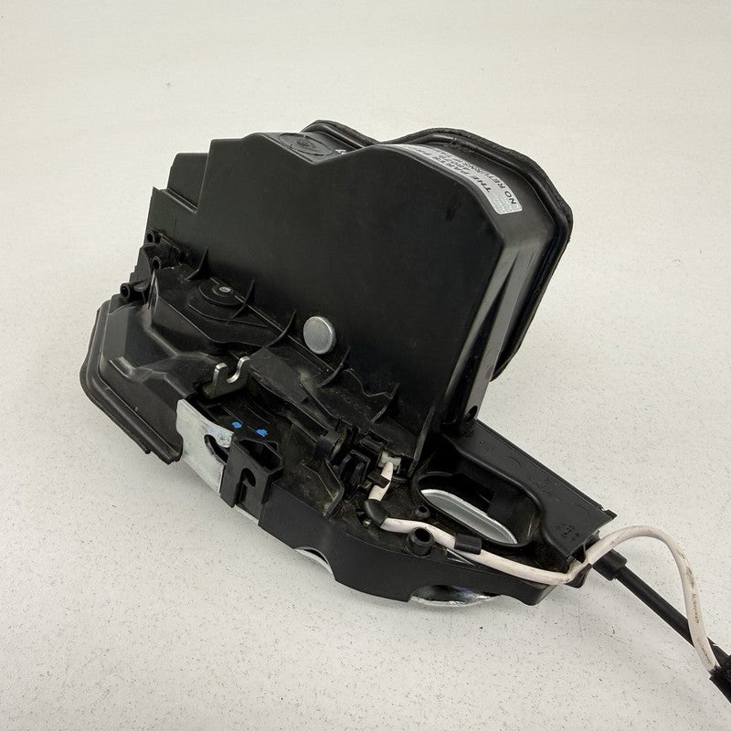 5A36E22 11-16 BMW M5 528 535 550 F10 Right Front Door Latch Lock Actuator Soft Close OEM