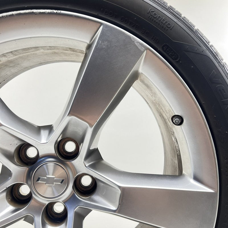 92230893 10-15 CHEVROLET CAMARO SS REAR WHEEL RIM W/ TIRE 20x9 +40 OFFSET FACTORY OEM