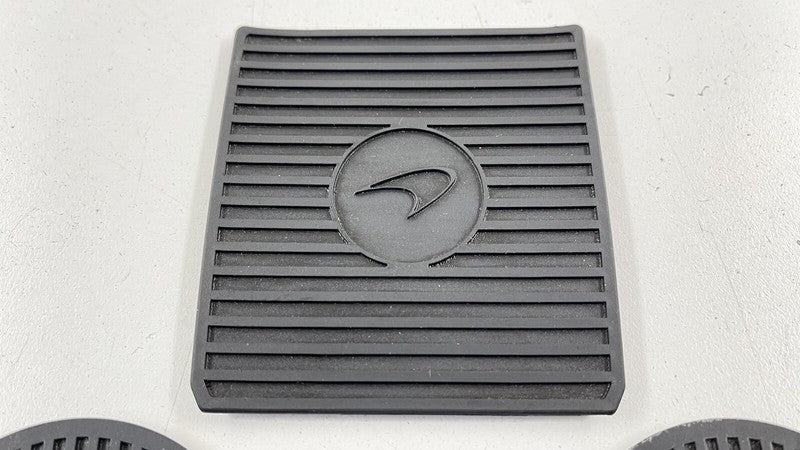 11N2280CP 15-17 MCLAREN 650S CENTER CONSOLE CUPHOLDER COIN STORAGE RUBBER MAT INSERT OEM