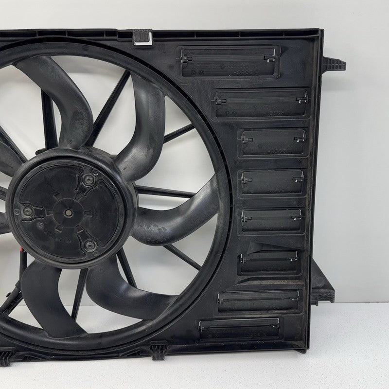 18-25 Audi A4 A5 S4 S5 Engine Radiator Cooling Fan Motor Shroud Assemb