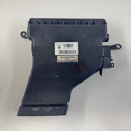 9 217 996 / 9217996 11-16 BMW F10 Right Rear Auxiliary Foot Floor AC Air Heater Blower Vent OEM