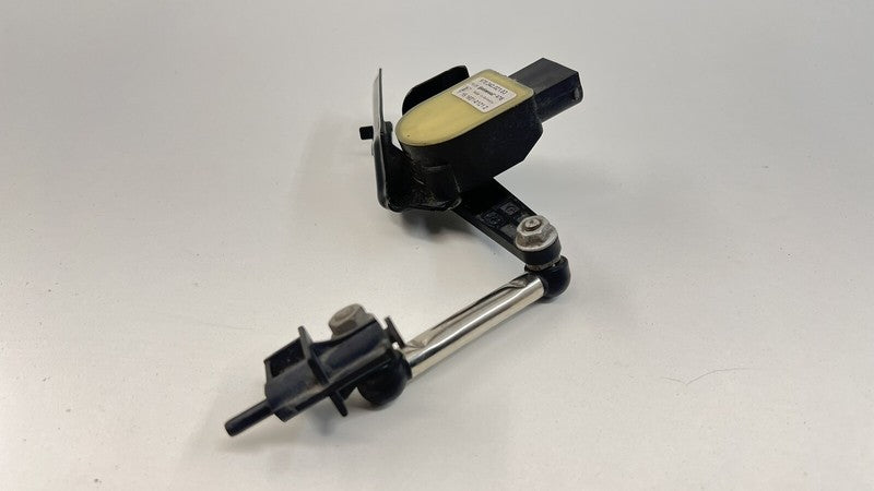 97034302103 / 970 343 021 03 10-16 PORSCHE PANAMERA LEFT FRONT HEADLIGHT HEIGHT LEVEL SENSOR OEM