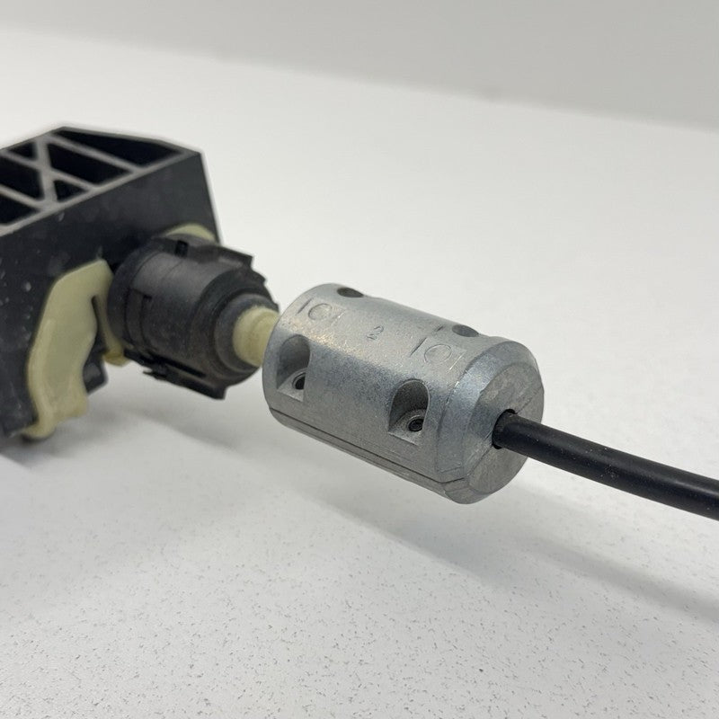 PR3P 7K004 BB / PR3P7K004BB 24-26 Ford Mustang Automatic Transmission Floor Gear Shifter Lever W/ Cable OEM