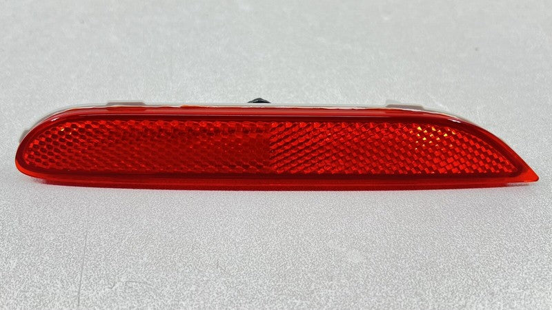 250-18165 / 250 18165 / 25018165 24-25 NISSAN Z NISMO RIGHT REAR BUMPER REFLECTOR SIDE MARKER 250-18165 OEM