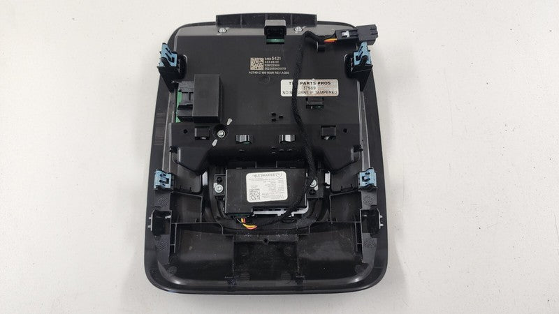 84895421 20-23 CADILLAC CT4 FRONT OVERHEAD CONSOLE LIGHT LAMP CONTROL PANEL DOME OEM