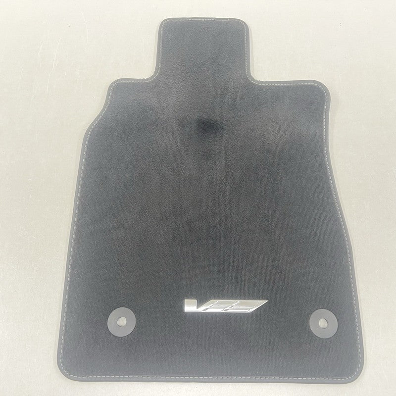84882362 22-25 CADILLAC CT5 V BLACKWING FRONT AND REAR CARPET FLOOR MAT SET 84882362 OEM
