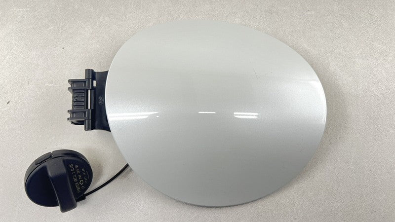78830-6GP0A / 78830 6GP0A / 788306GP0A 22-25 NISSAN Z FUEL TANK GAS CAP DOOR LID COVER WHITE 78830-6GP0A OEM