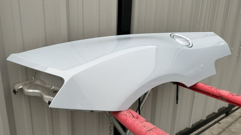 427 809 606 / 427809606 / 427.809.606 12-15 AUDI R8 SPYDER PASSENGER RIGHT REAR UPPER QUARTER PANEL ASSEMBLY WHITE OEM