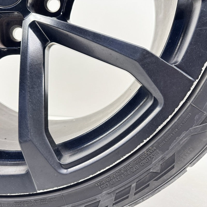 22798742 12-15 Chevrolet Camaro ZL1 Rear Wheel Rim W/ Tire 20x11 +43 Offset Factory OEM