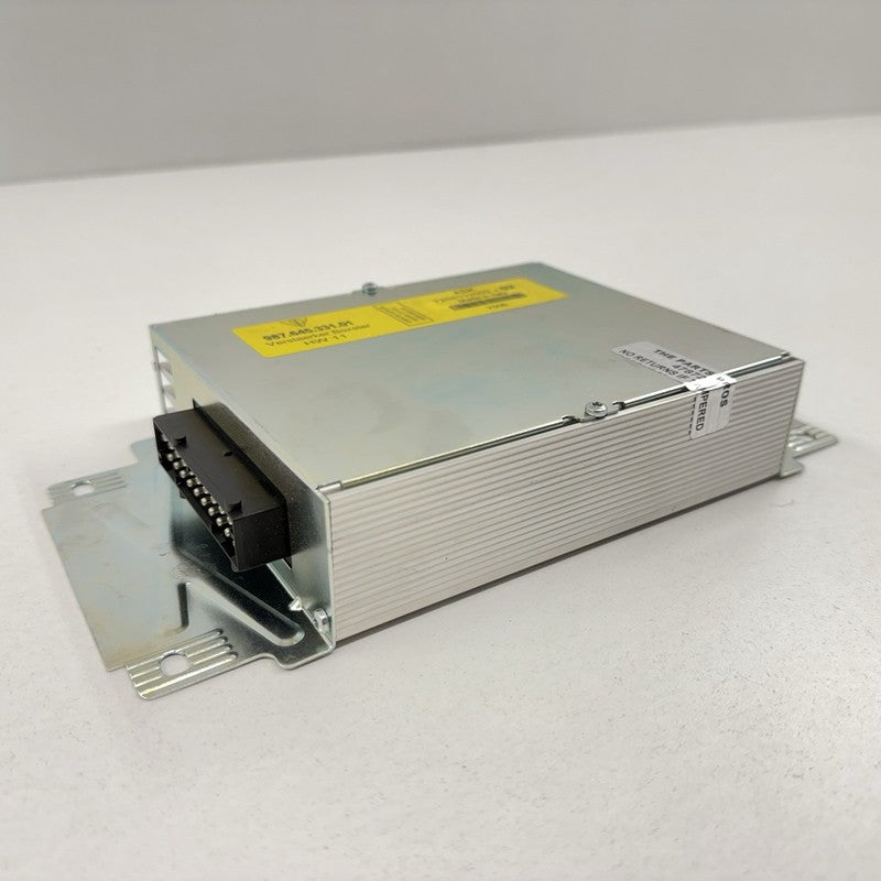 987.645.331.01 / 987 645 331 01 / 98764533101 05-08 Porsche Boxster Cayman 987 Amplifier Radio Audio Sound System Module